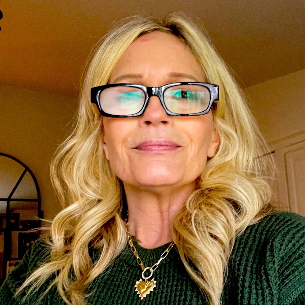 Meet your Posher, Carolyn